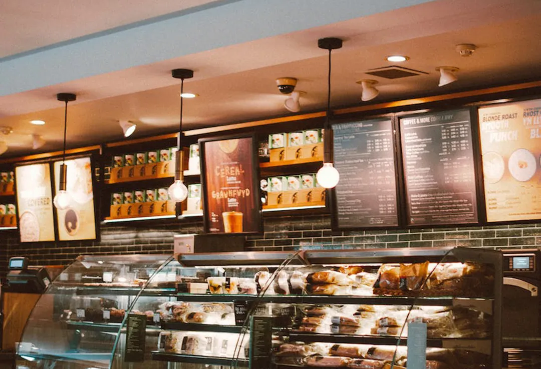 Franchise business network and working environment