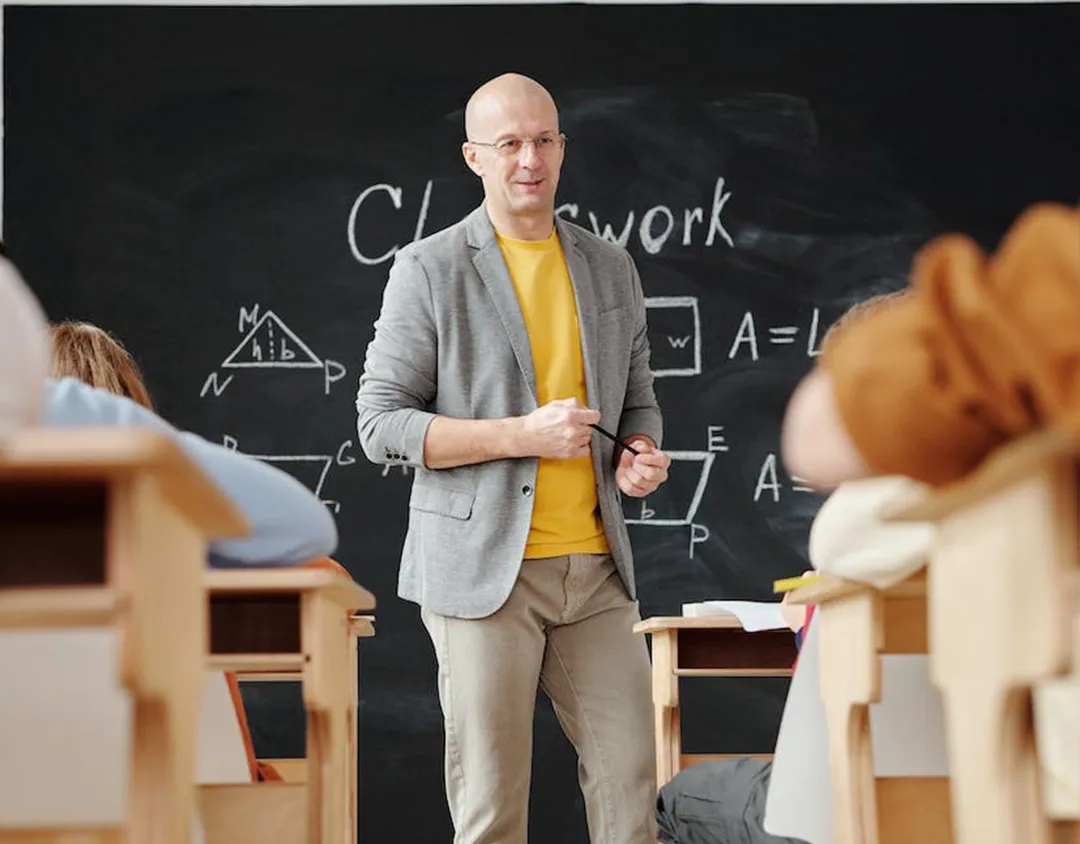 Peace of mind for K-12 schools through accredited background checks